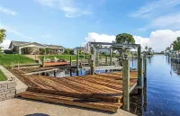 Stay Anchored Premier Home on Canal - Gulf Access - Dock - 4bd2ba - Prime spot