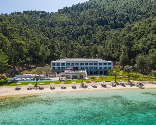 Vathi Cove Luxury Resort & Spa Hotels near شاطئ ماربل