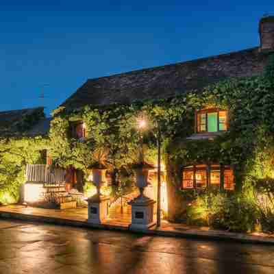 Crazy Bear Stadhampton Hotel Exterior