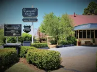 Cotswold Gardens Hotels in Armidale