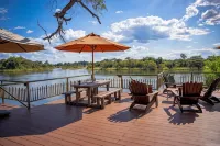 Shametu River Lodge Hôtels à : Mwitjiku