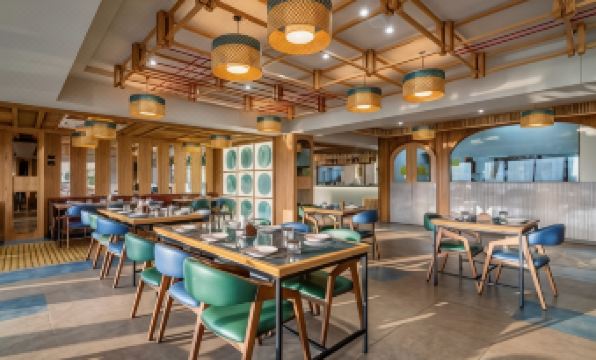 The Lemon Grass Hotel