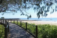 Bargara Blue Resort - Beach