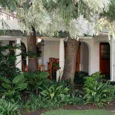 Just Tiffany Guest House & Conference Facility Hotel Exterior