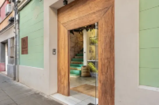 La Bodega Suites Hotels near L'Hospitalet de Llobregat