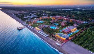 Megasaray Club Belek Hoteles cerca de Kadriye Parkı
