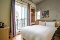 CHECK inn Express Taichung YiZhong