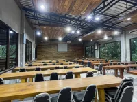 The Camper Lodge, Khao Sok Hotels in Phanom