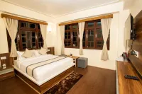 Divine's the Elite Zong Hotels in Lachung