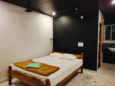 Nature Valley Gokarna Hotels near Gokarna Beach View