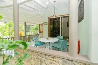 Romance Bungalows