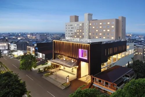 Mercure Bengkulu - parking