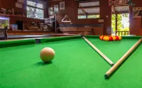 Withy Cottages Hotels in Langport