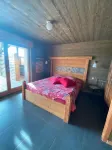 *Exceptional Offer*Chalet  / Lake/ South Facing / Ski Slopes / Jacuzzi, Sauna