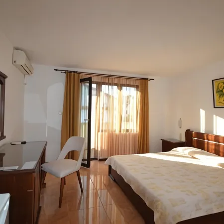 Hotel More