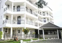 Queen's Way Resort