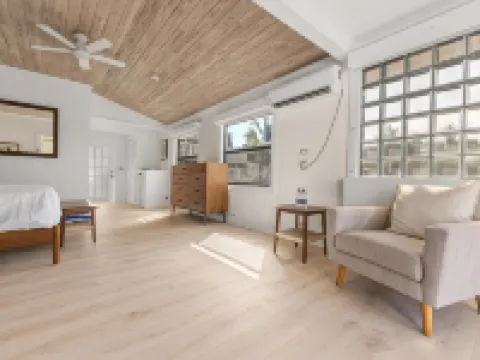 Romora Bay Resort & Marina Hotels in Dunmore Town