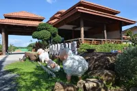 Palmsuay Resort Hotels in Khao Saming