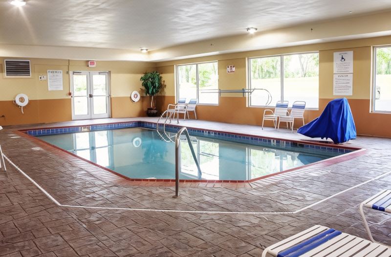 Holiday Inn Express & Suites Lexington Dtwn Area-Keeneland by IHG photo 3
