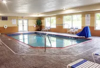 Holiday Inn Express & Suites LEXINGTON DTWN AREA-KEENELAND by IHG - Pools