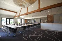 Kyriad Dijon Est - Mirande Longvic otelleri