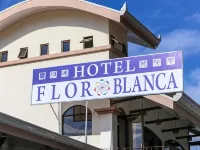 Hotel Flor Blanca Hôtels à proximité de : Plage Biesanz