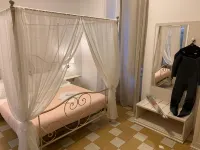 勒萬托馬雷阿菲塔卡梅爾飯店