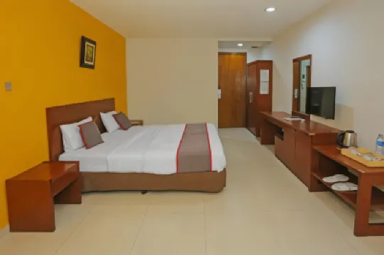 Townhouse Oak Hotel Fiducia Pasar Minggu Hotels in South Jakarta