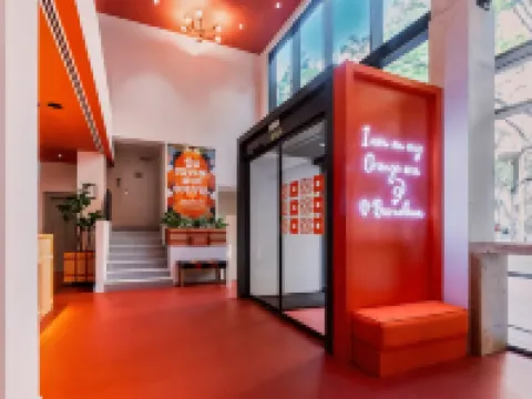 อีซี่โฮเทล บาร์เซโลนา ลา ซาเกร่า โรงแรมในบาร์เซโลนา