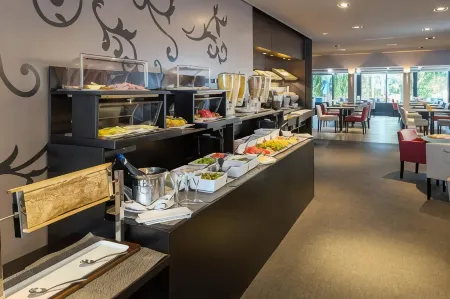 Martin's Brussels EU Отели рядом с достопримечательностью «Eglise Saint-Joseph Bruxelles»