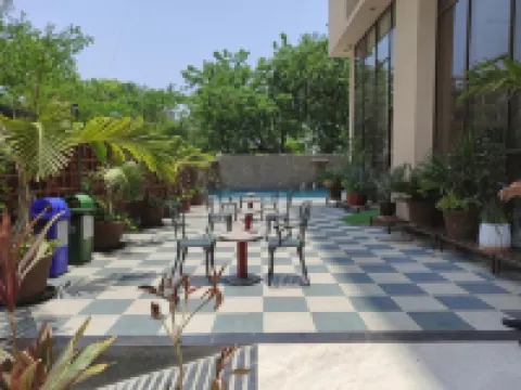 Hotel Empyrean Hotels near Mahudi Jain Temple