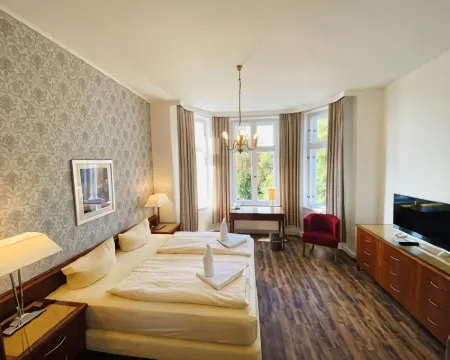 セントロ ホテル カイザーホフ デラックス リューベックのホテル