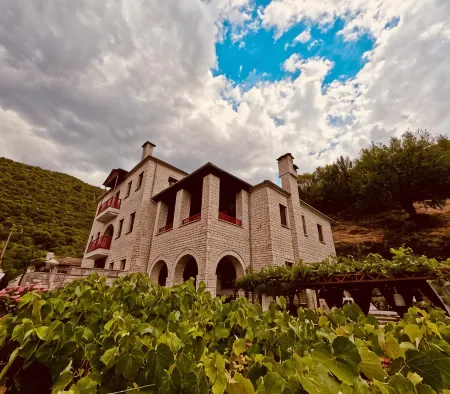 Meliteion Traditional Hotel Отели в г. Aspraggeli