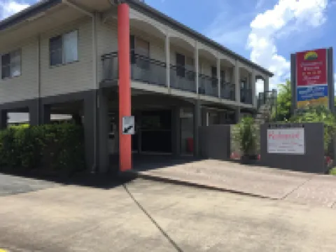 Country Plaza Motor Inn Hotels in Mackay