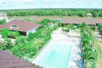 Ozon Hotel - Pool