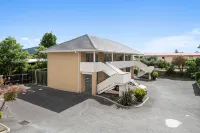 Fenton Court Motel - 2-Star