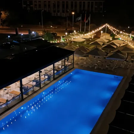 Ucar Royal Hotel ve Konferans Salonu