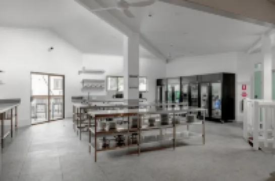 拜倫灣甦醒旅館 拜倫灣住宿飯店