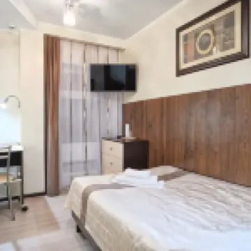 Tri Zvezdy (2nd Building) 利斯基酒店