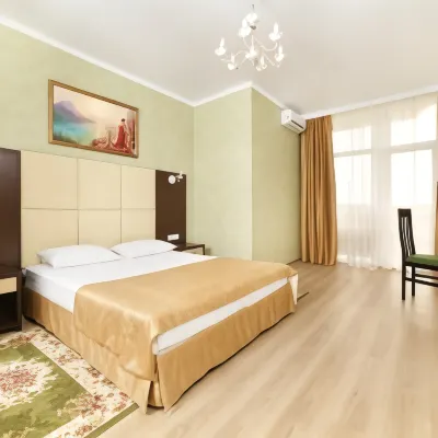Emerald Hotel