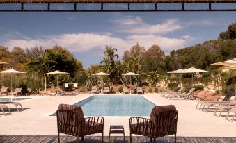 Luna Minoica Suites and Apartments