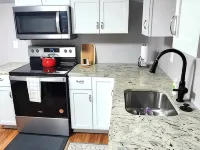 Cozy second floor unit in the heart of Downtown Charlevoix, 1BR / 1BA sleeps 4 Hotels in Charlevoix