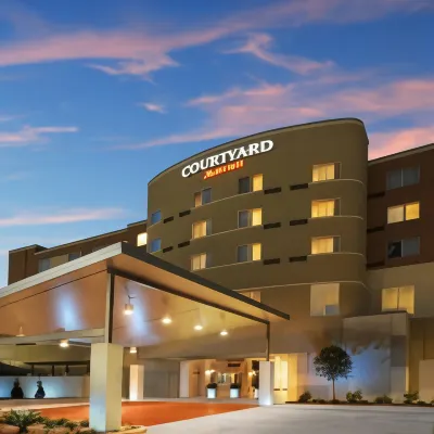 Courtyard Houston Pearland Hotels in Pearland
