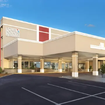 Four Points by Sheraton Asheville Downtown Отели рядом с достопримечательностью «Гроввуд Виллидж»