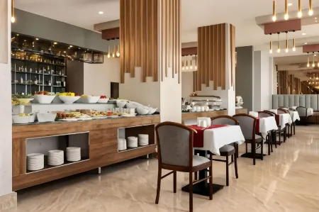 Ramada by Wyndham Van Отели в г. Эдремит