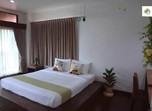 Vijitnakorn Nonpak Hotel