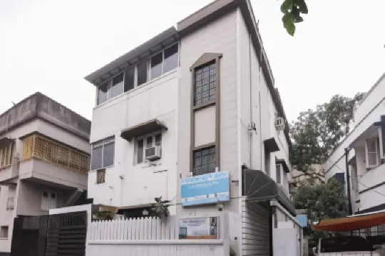 Goroomgo City View Guest House Kolkata Hotel berhampiran Dacca Kali Bari