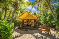 Barefoot Manta Island Resort Hotels in 