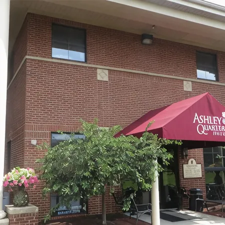 Ashley Quarters Hotel Airport-Cincinnati