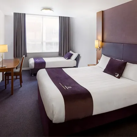 Premier Inn Nottingham South